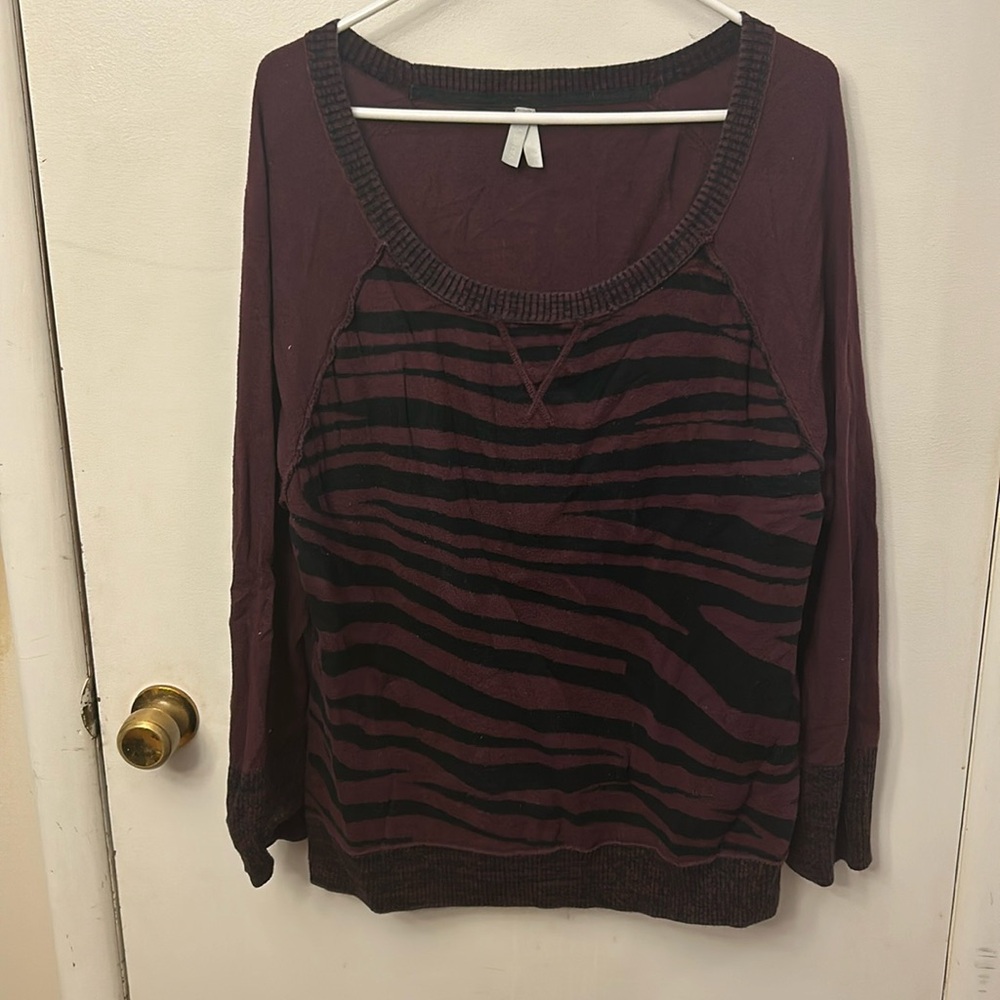 Vanity Women’s Top Size 2XL